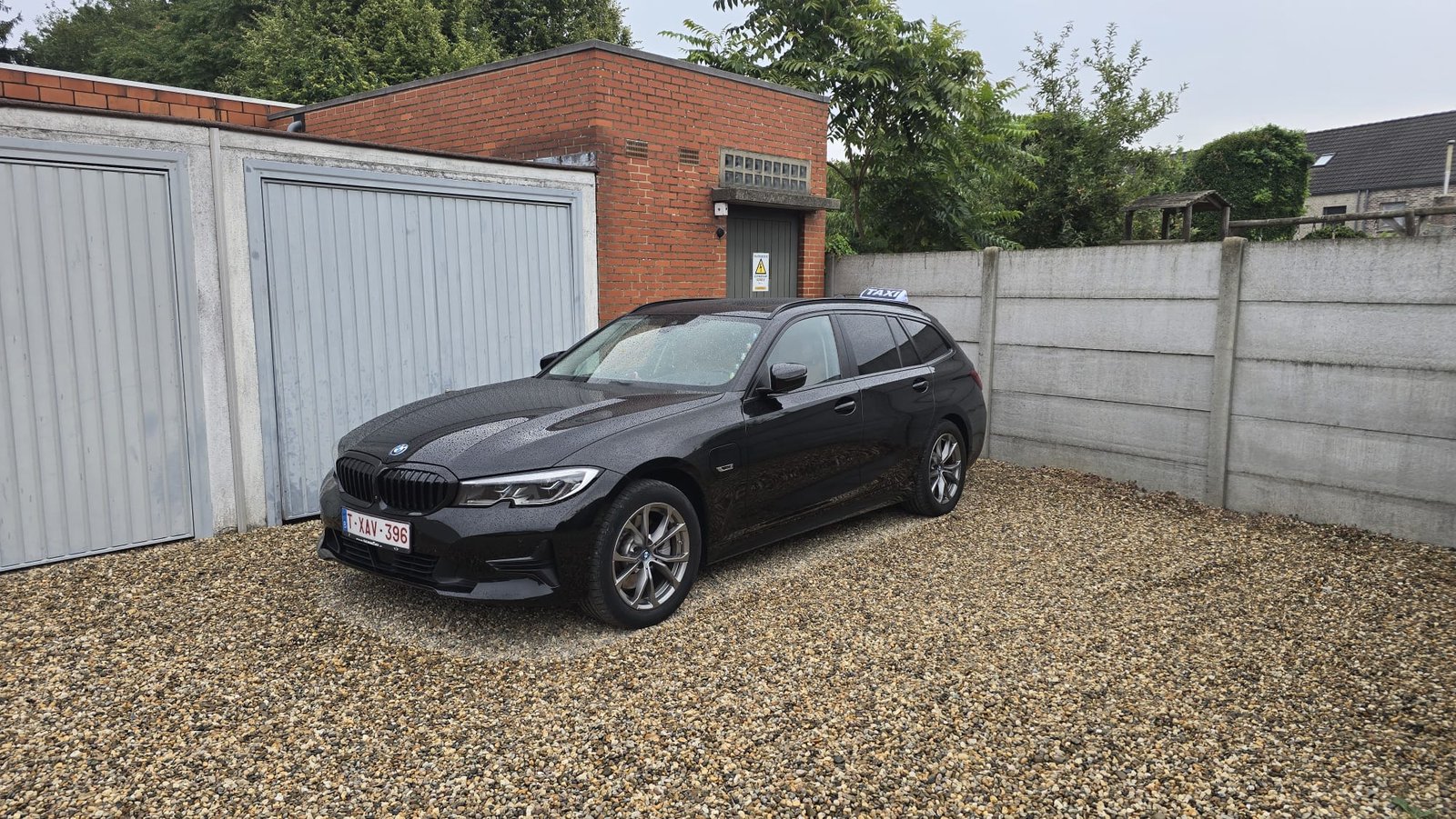 Hasselt Taxi Sedan - Black 1